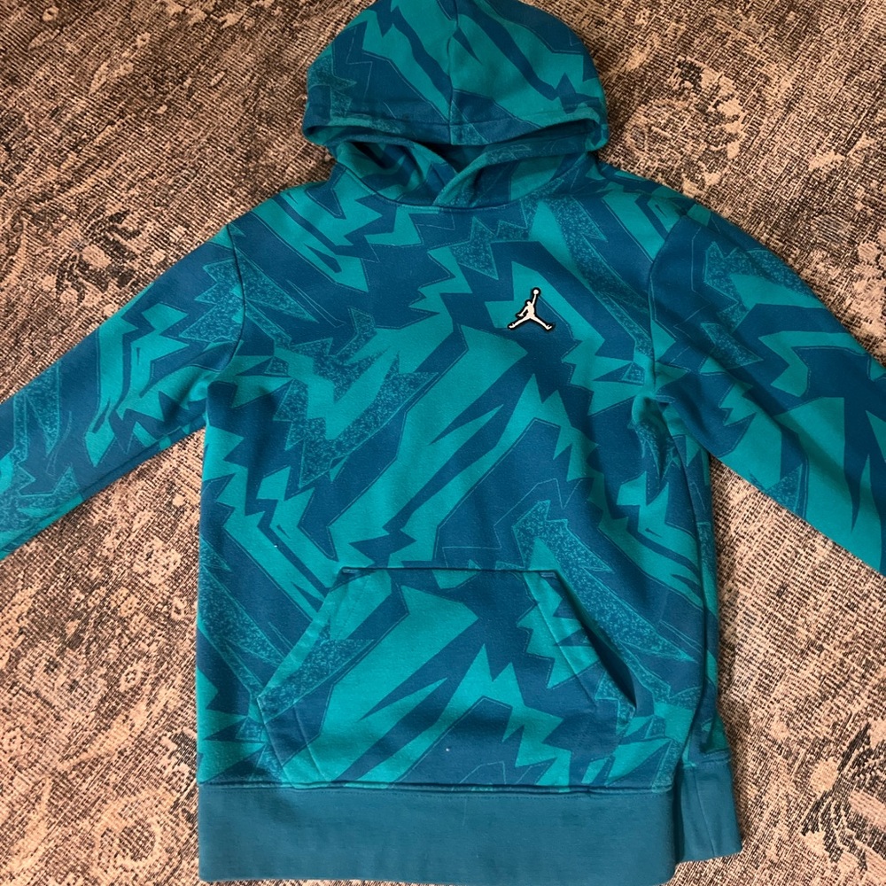 Jordan Boys' Geometric Print Hoodie Large
